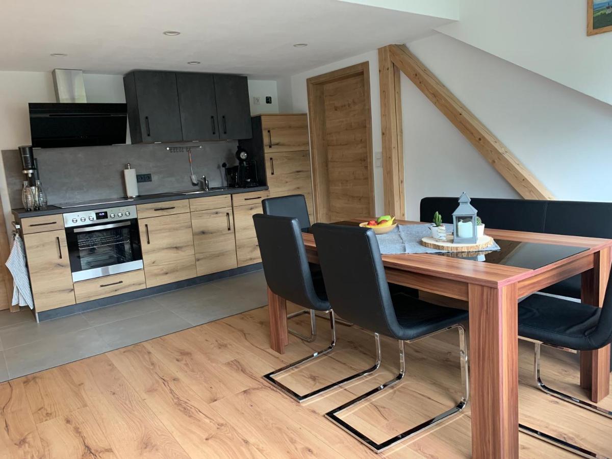 Ruhige Ferienwohnung Naehe Des Zentrums Marktoberdorf Esterno foto